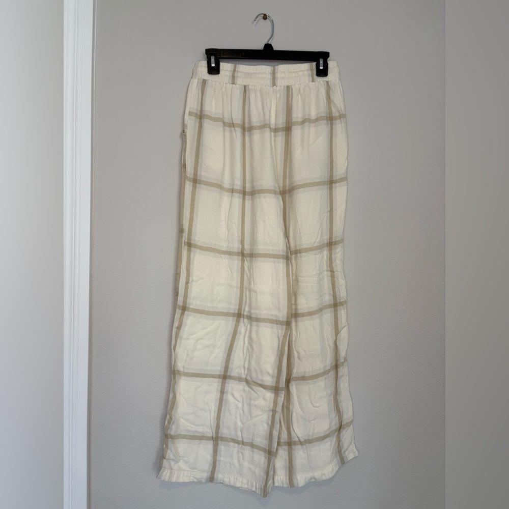 WeWoreWhat | Brushed Flannel Button Up & Drawstring Pull On Pant Set | Ecru | L - Picture 8 of 8